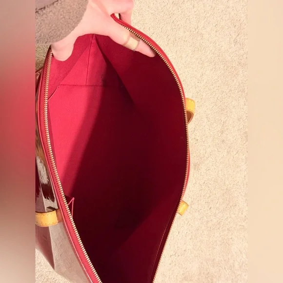 Louis Vuitton Bellevue GM Vernis